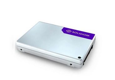 Solidigm D7-P5620 3.2TB U.2 PCIe 4.0 NVMe SSD